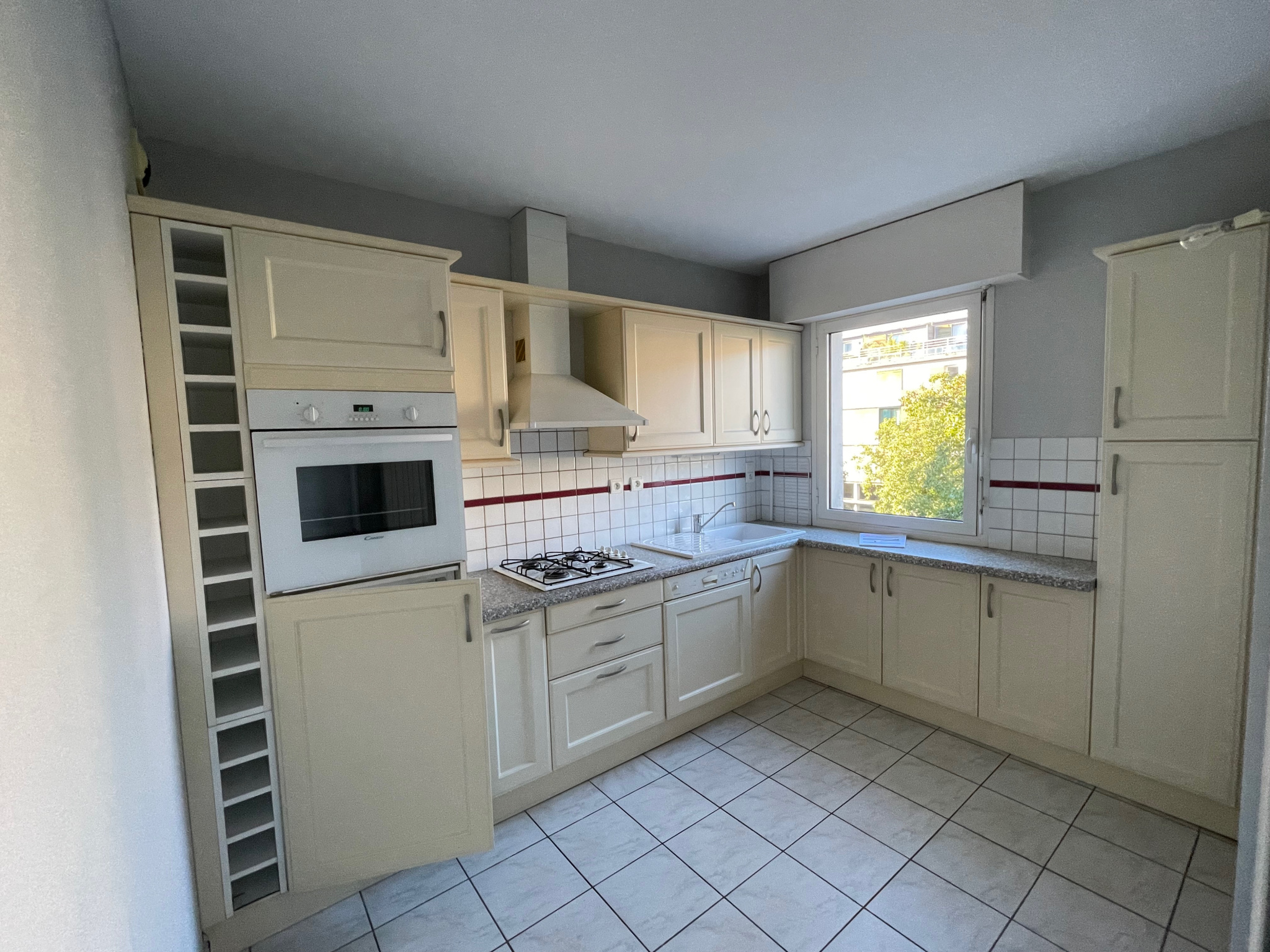 RODEZ / BOURRAN TYPE 2 AVEC GARAGE