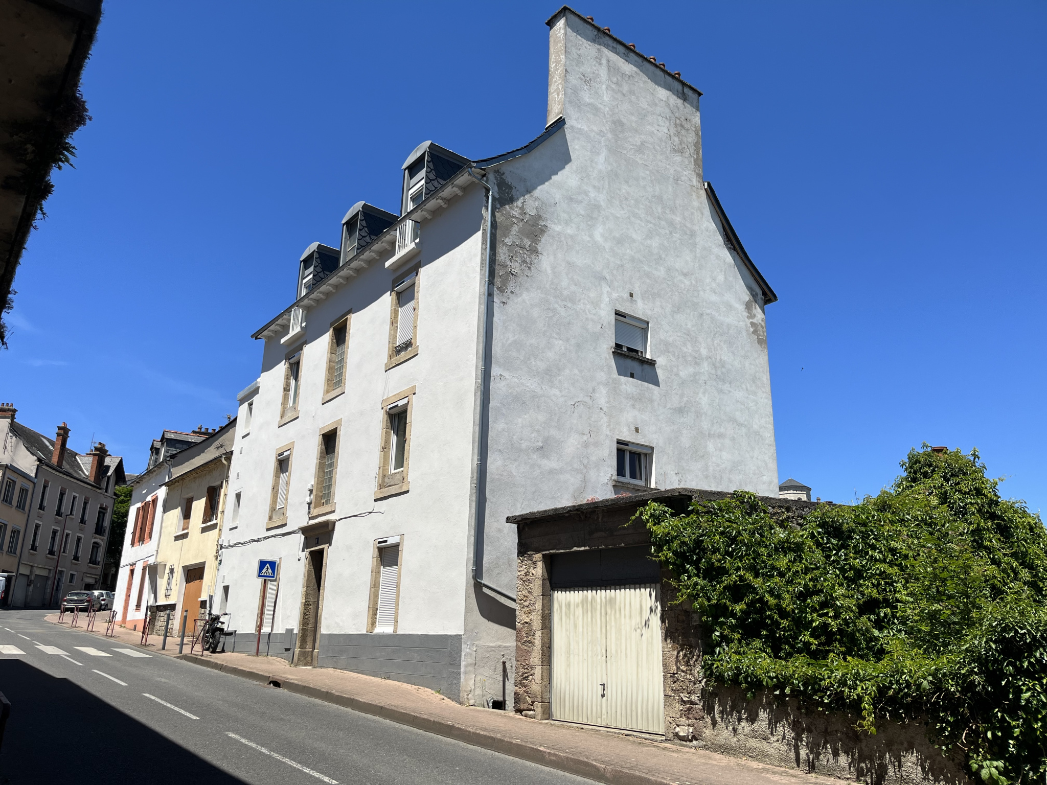RODEZ / IMMEUBLE