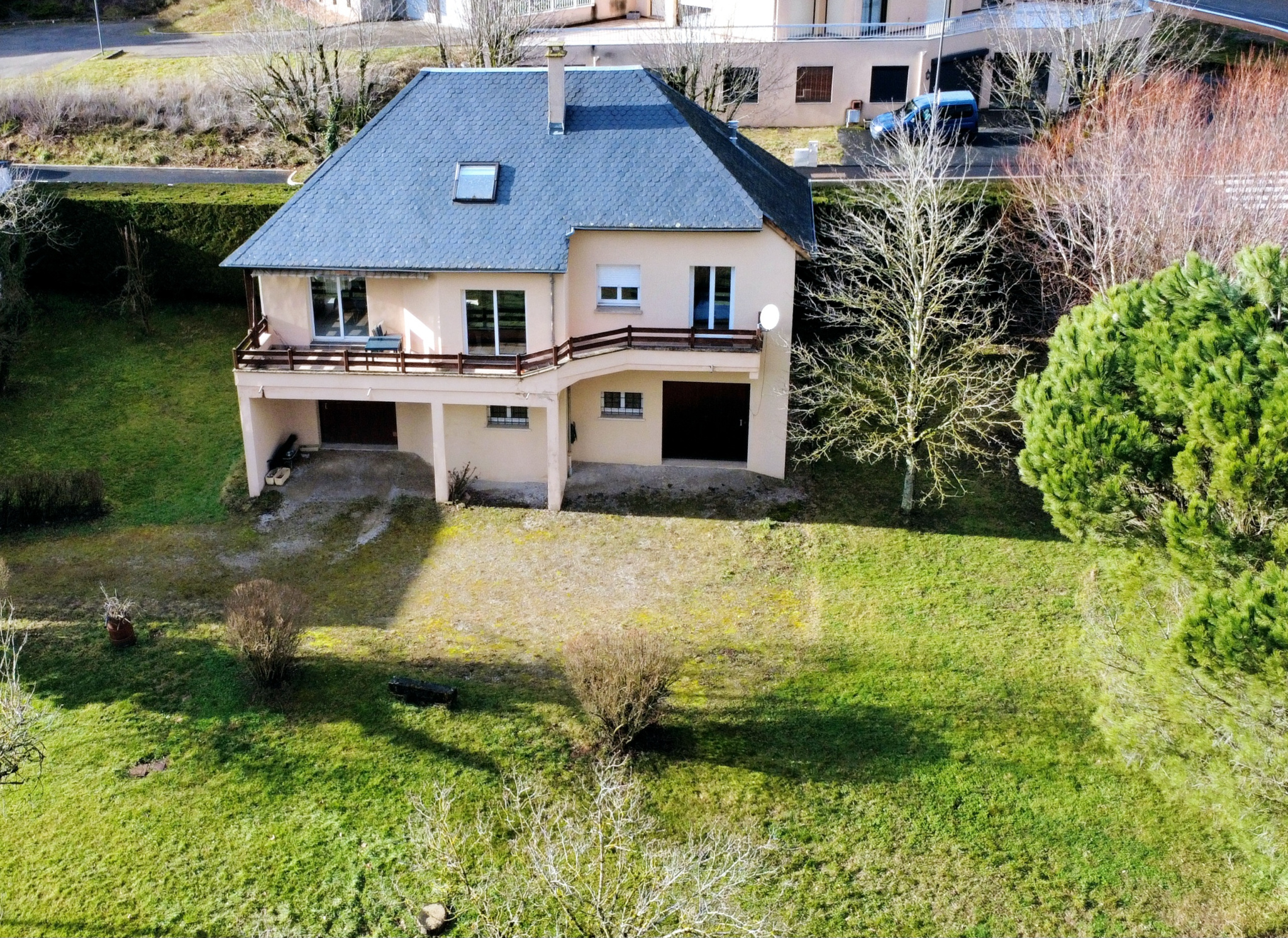 Maison T5 130 m2   Exposition plein sud   Proche Rodez