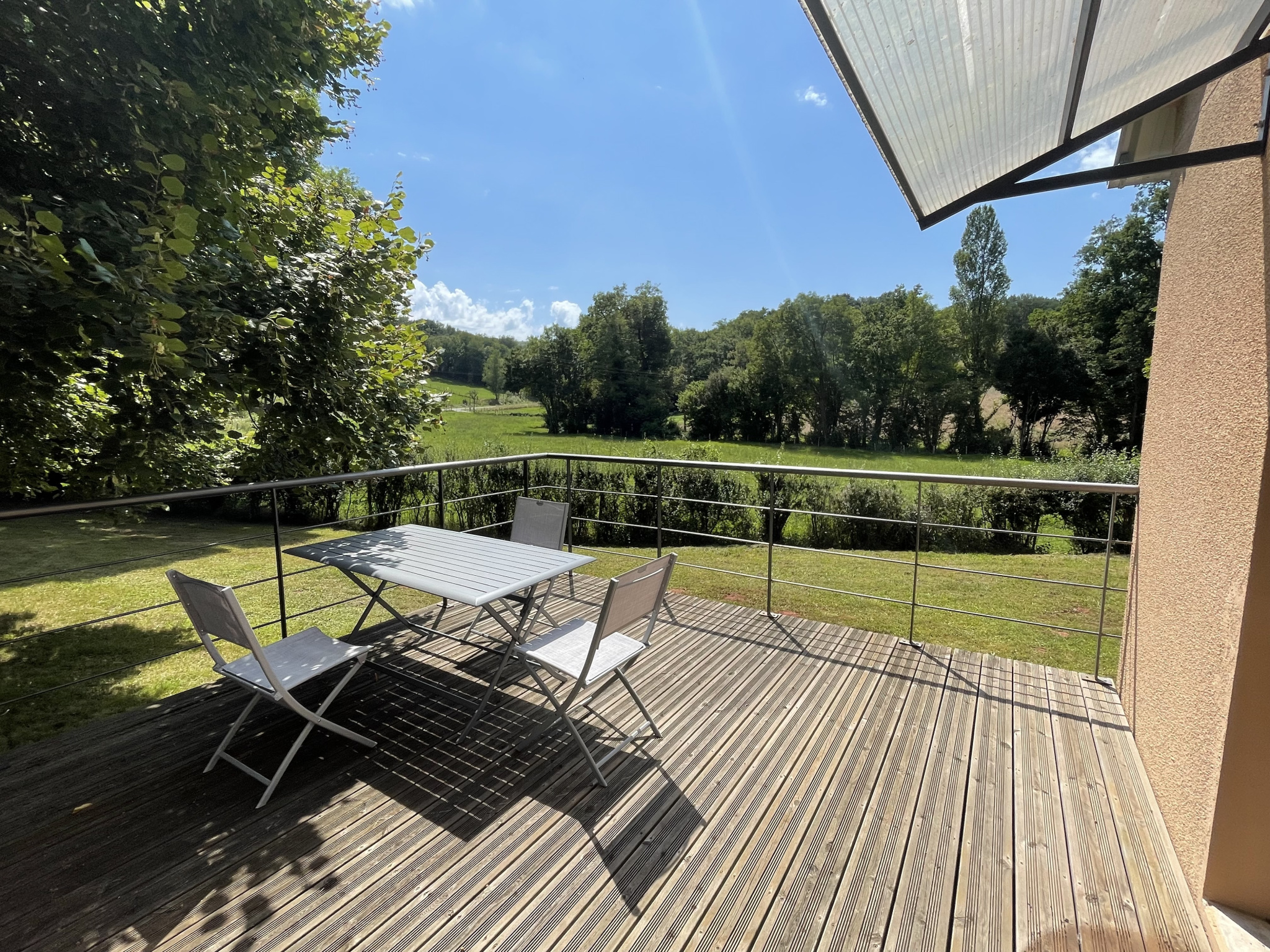 Escandolières, maison meublée T3