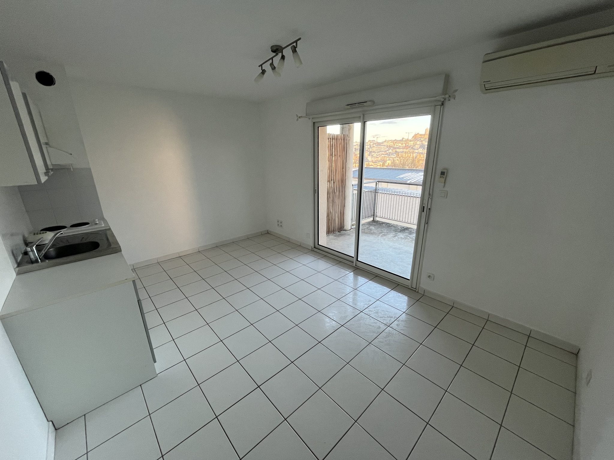 OLEMPS Studio avec Balcon