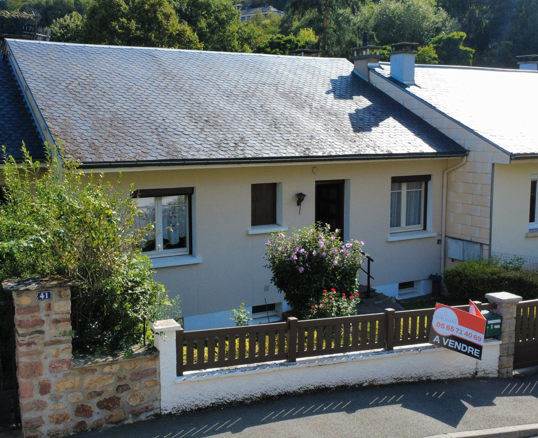Maison familiale T5   Proche de Layoule   Charme et potentie