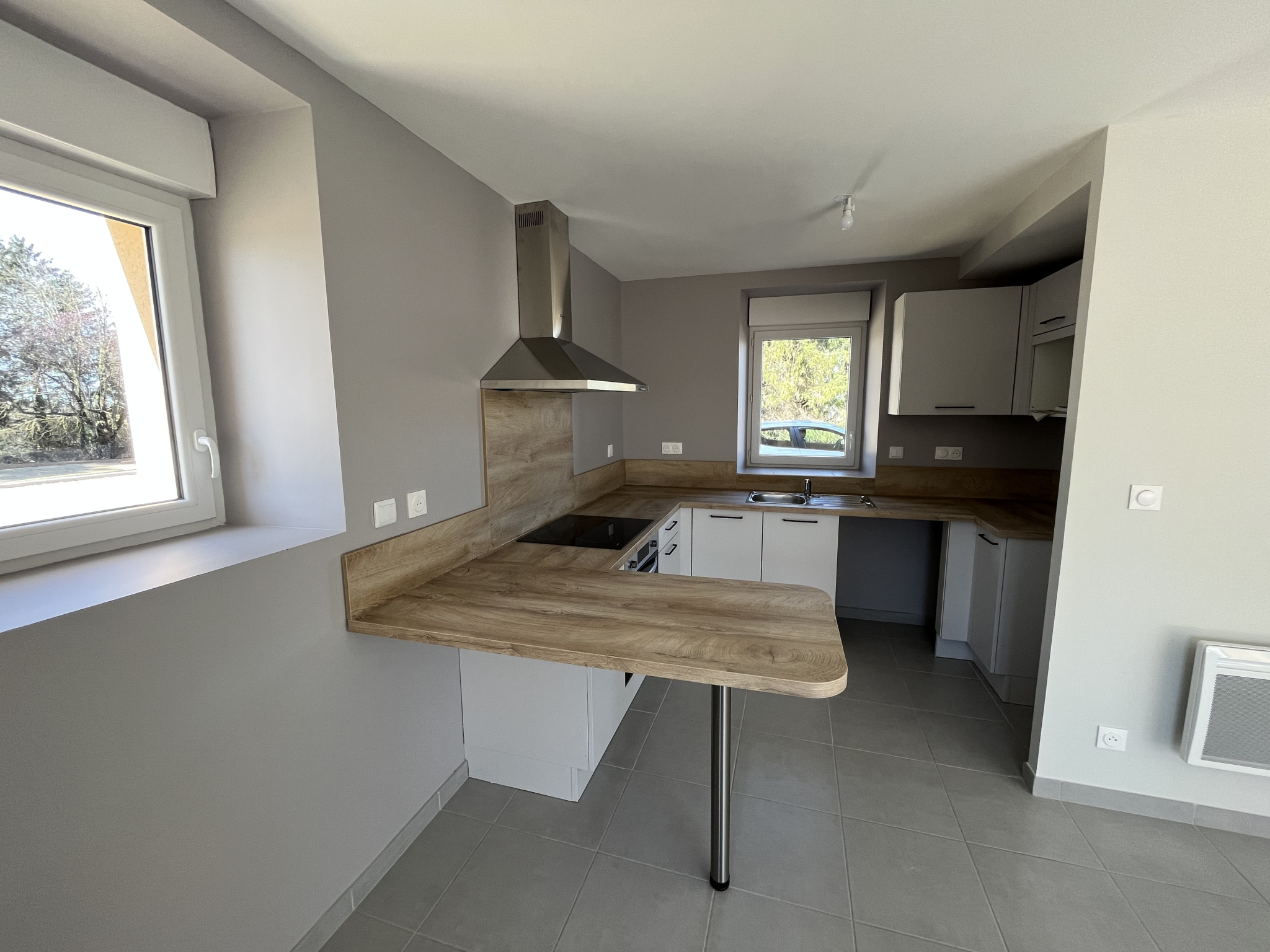 Superbe T2 en rez-de-jardin   57 m2 LA BOISSONNADE