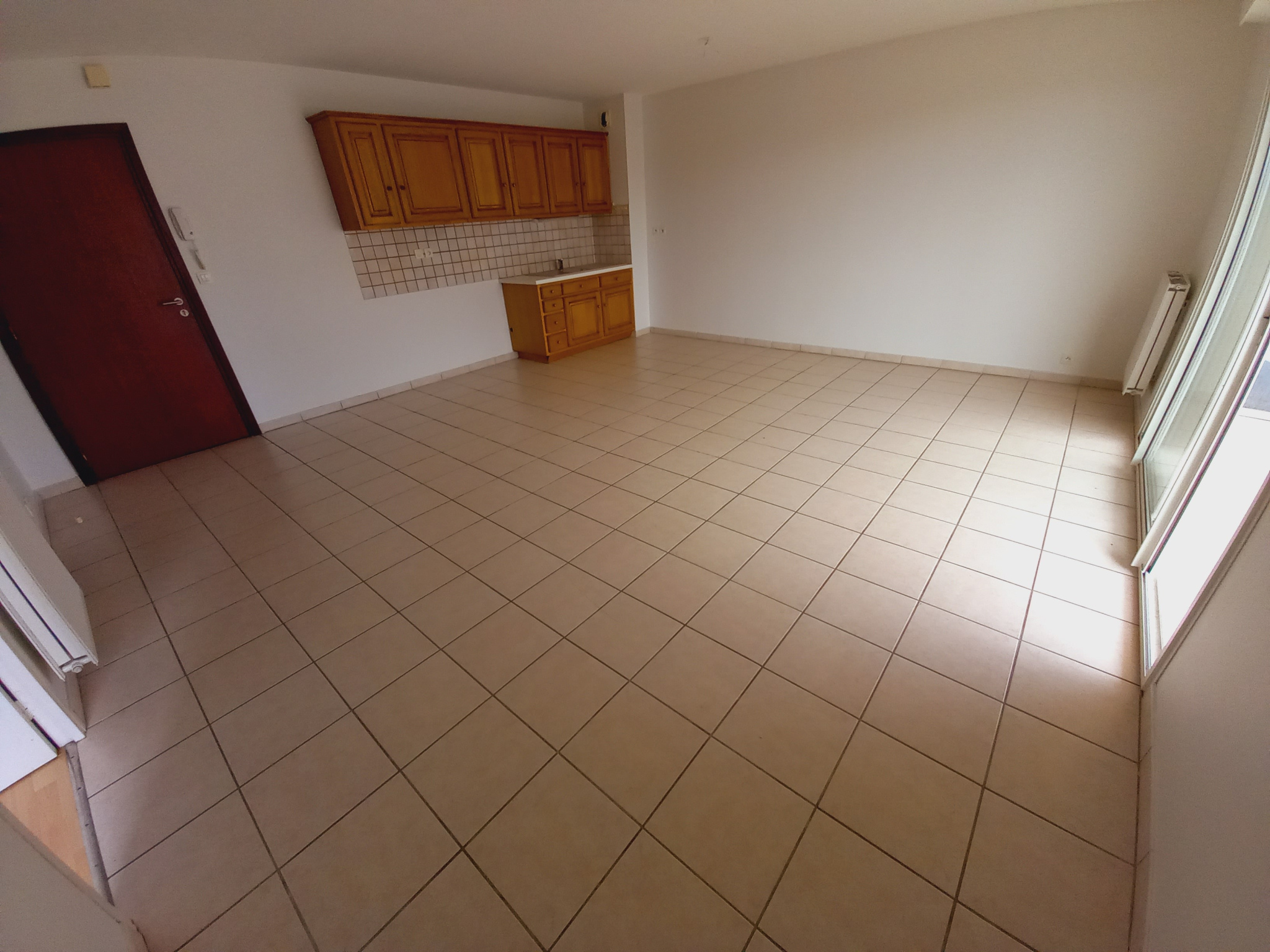 T2 AVEC GARAGE LA PRIMAUBE