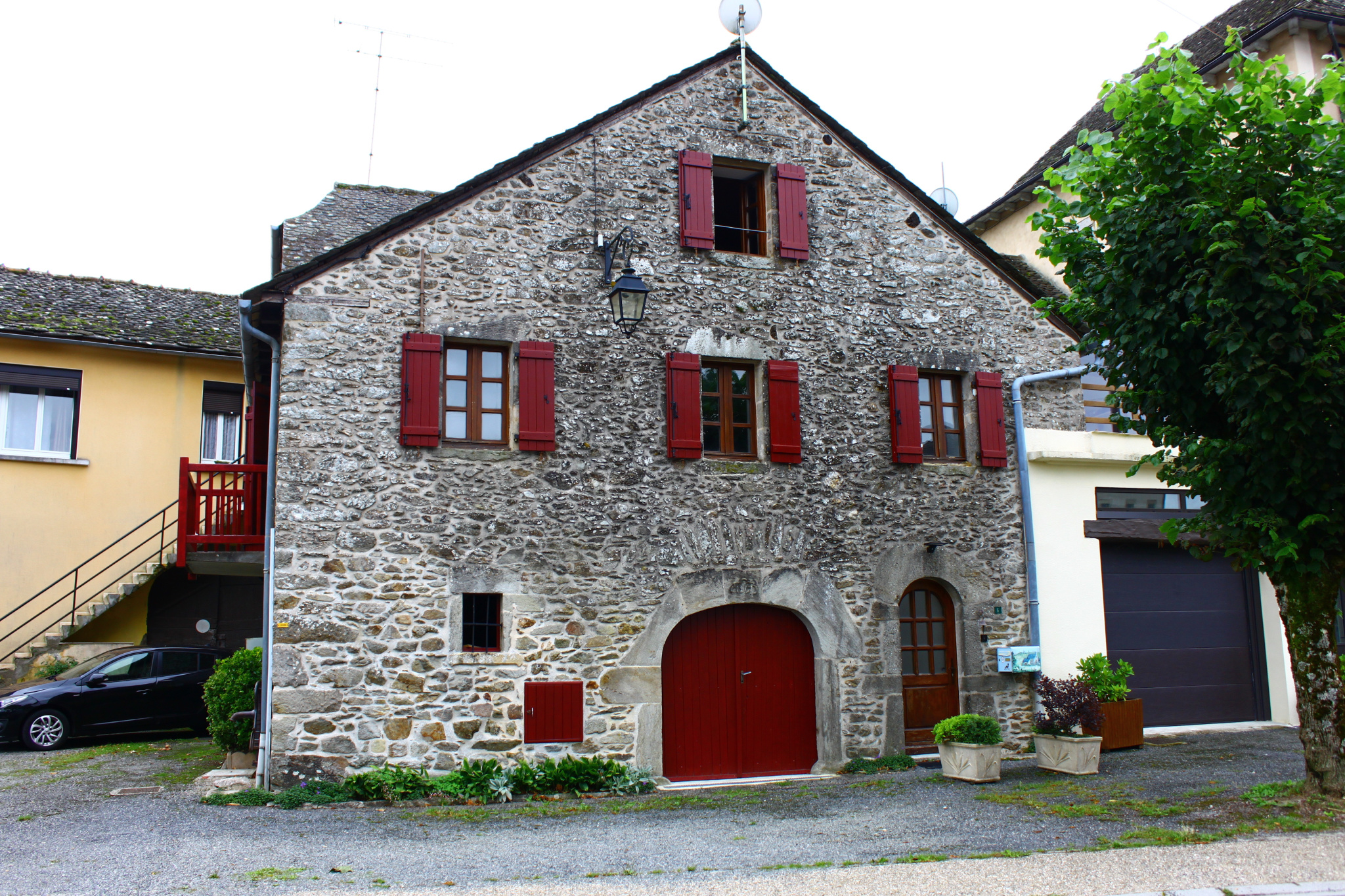 Rieupeyroux : Maison de village